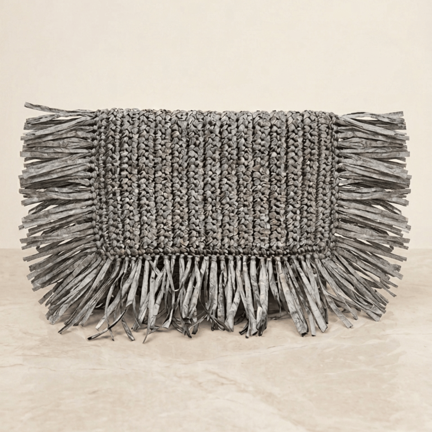 FRINGED RAFFIA BEACH CLUTCH HAND CROCHET_5