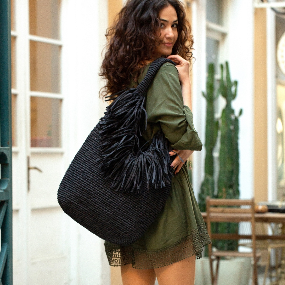luxury_raffia_bag